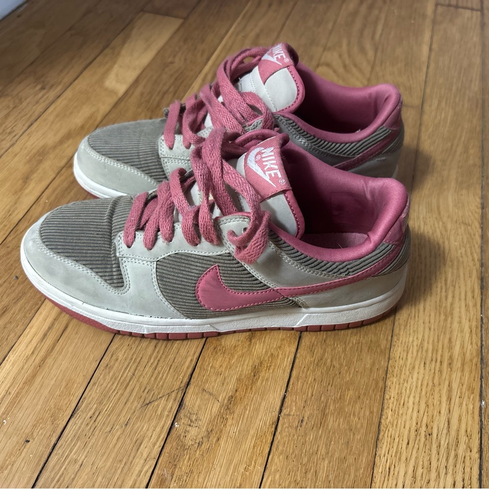 Nike Women’s Low-Top Sneakers in Pink and Gray